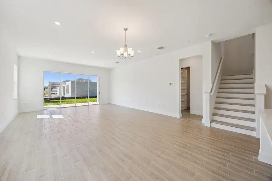 Spacious, unfurnished interior of a new home in Northlake at Ovation, Winter Garden (Image 16).