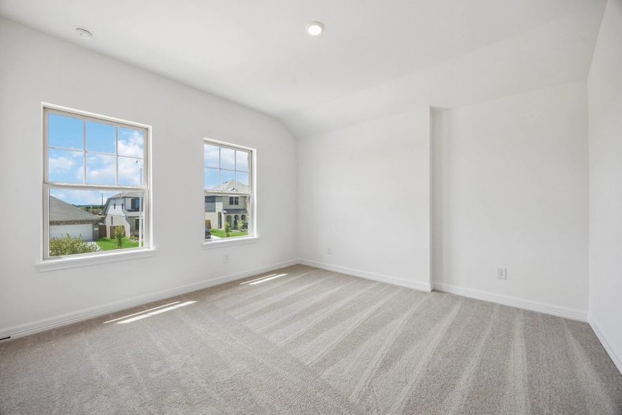 Spacious, unfurnished interior of a new home in Azalea, Brookshire (Image 19).
