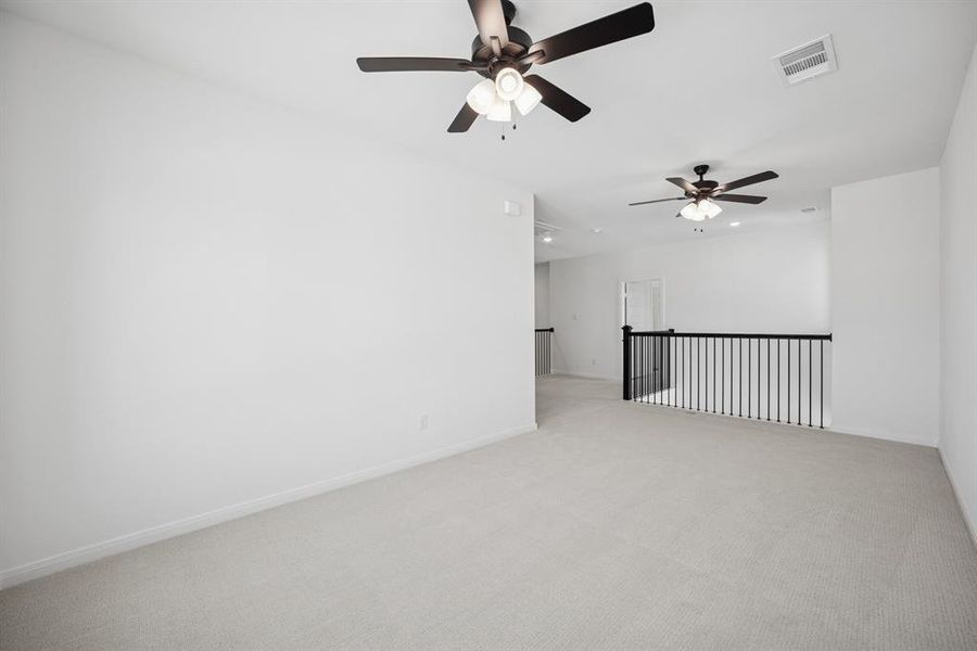 Spacious, unfurnished interior of a new home in Terraces – Classics, Rockwall (Image 27). Spacious, unfurnished interior of a new home in Terraces – Classics, Rockwall (Image 27).