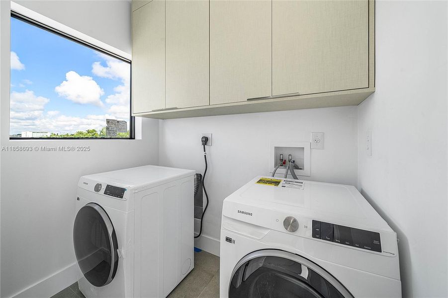 Image 84 of a home in . Image 84 of a home in .