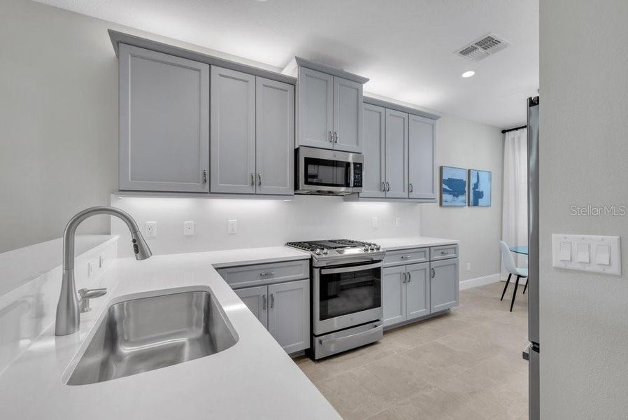 Furnished interior view inside a new home in Valencia Del Sol, Wimauma (Image 29). Furnished interior view inside a new home in Valencia Del Sol, Wimauma (Image 29).