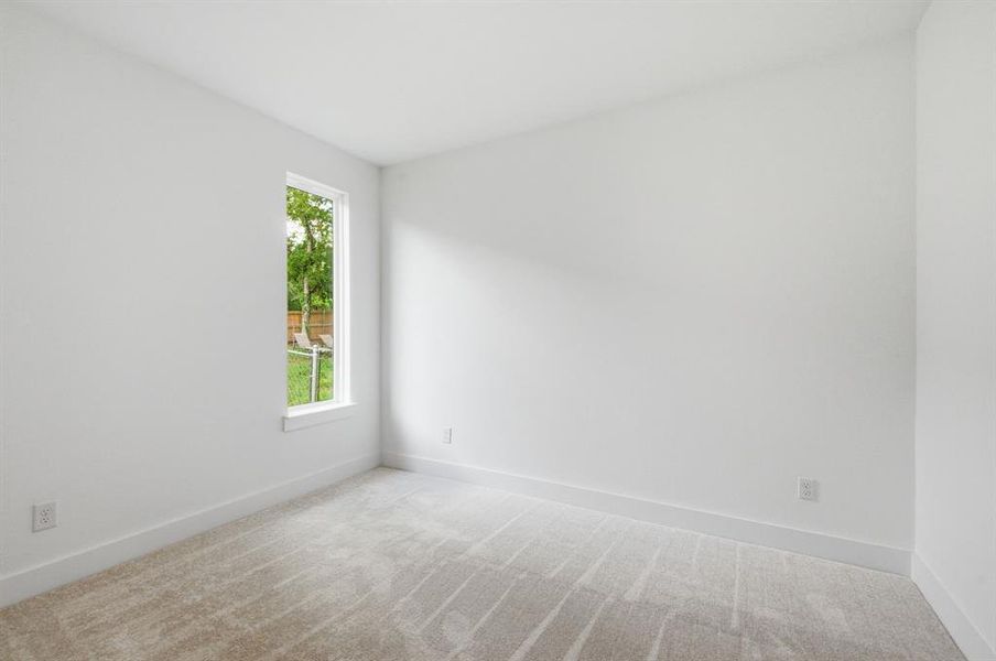 Spacious, unfurnished interior of a new home in , Denison (Image 20).