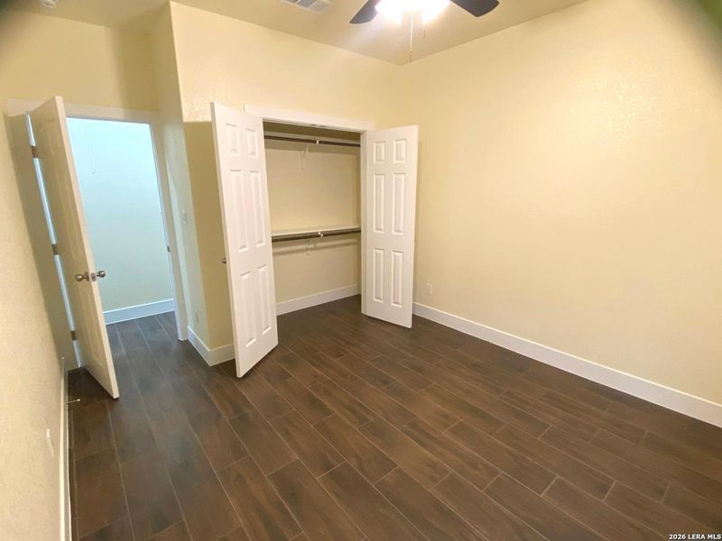 Spacious, unfurnished interior of a new home in , San Antonio (Image 15).