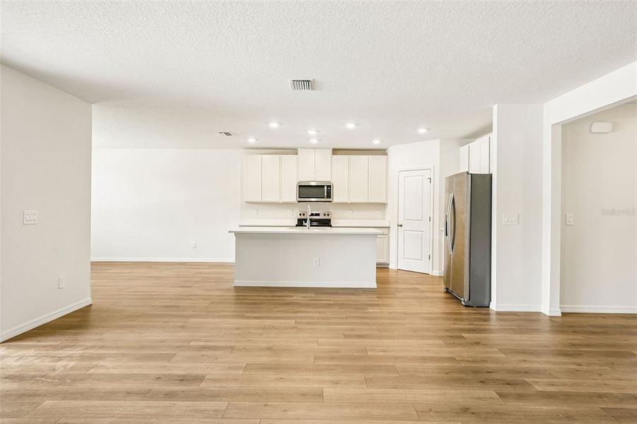 Spacious, unfurnished interior of a new home in Pine Ridge Meadows, Hudson (Image 24).