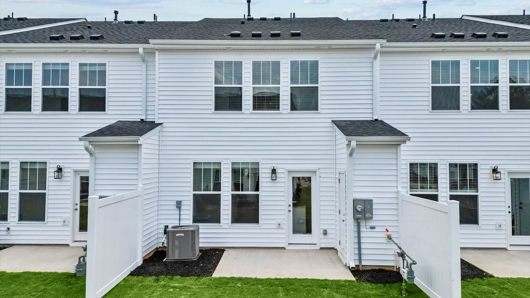 Superior craftsmanship throughout this established townhome community near vibrant Downtown Greenville Superior craftsmanship throughout this established townhome community near vibrant Downtown Greenville