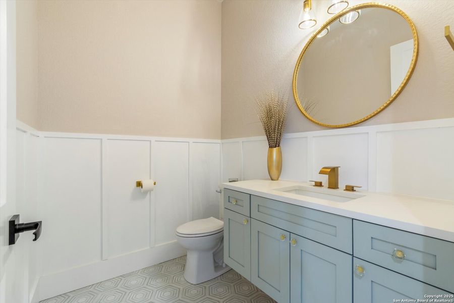 Furnished interior view inside a new home in , New Braunfels (Image 19). Furnished interior view inside a new home in , New Braunfels (Image 19).