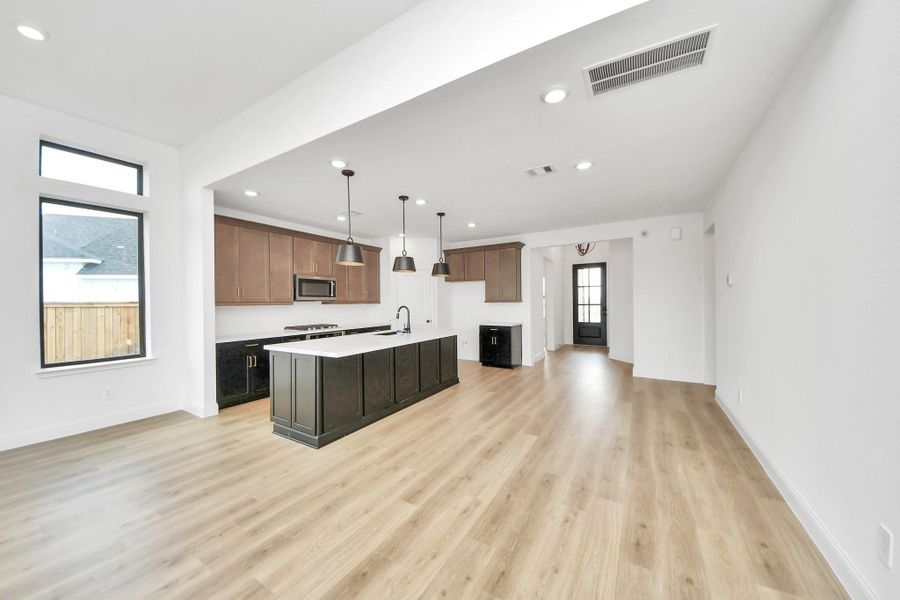 Furnished interior view inside a new home in Bridgeland: Signature Collection, Cypress (Image 3). Furnished interior view inside a new home in Bridgeland: Signature Collection, Cypress (Image 3).