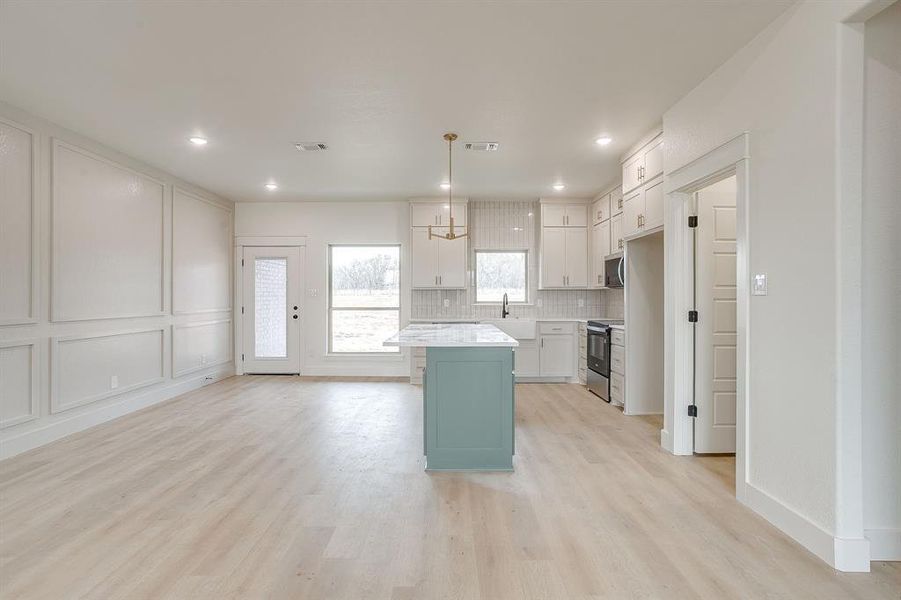 Furnished interior view inside a new home in , Millsap (Image 14). Furnished interior view inside a new home in , Millsap (Image 14).