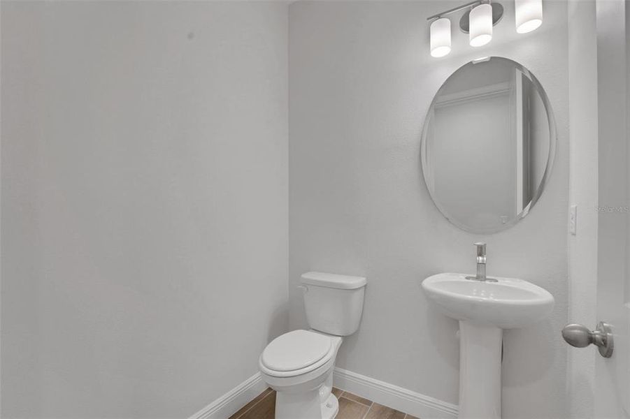 Furnished interior view inside a new home in Palms at Windermere, Windermere (Image 16).