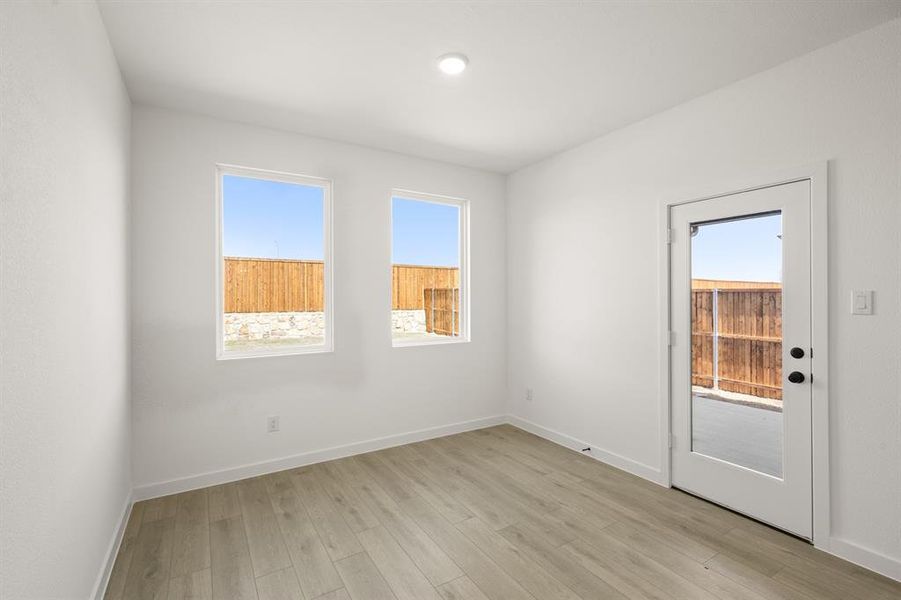 665 Tyronza- Dining-1