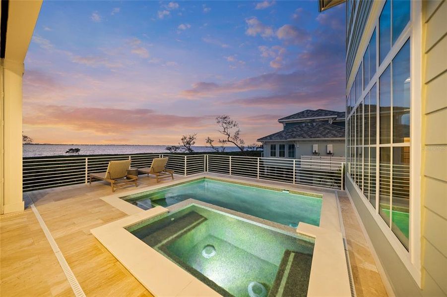 Exterior details and patio area of a home in , Bradenton (Image 31).