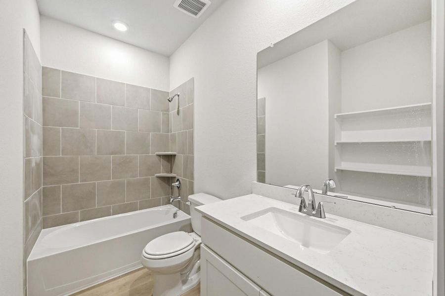 Furnished interior view inside a new home in Crockett Meadows, Conroe (Image 6).
