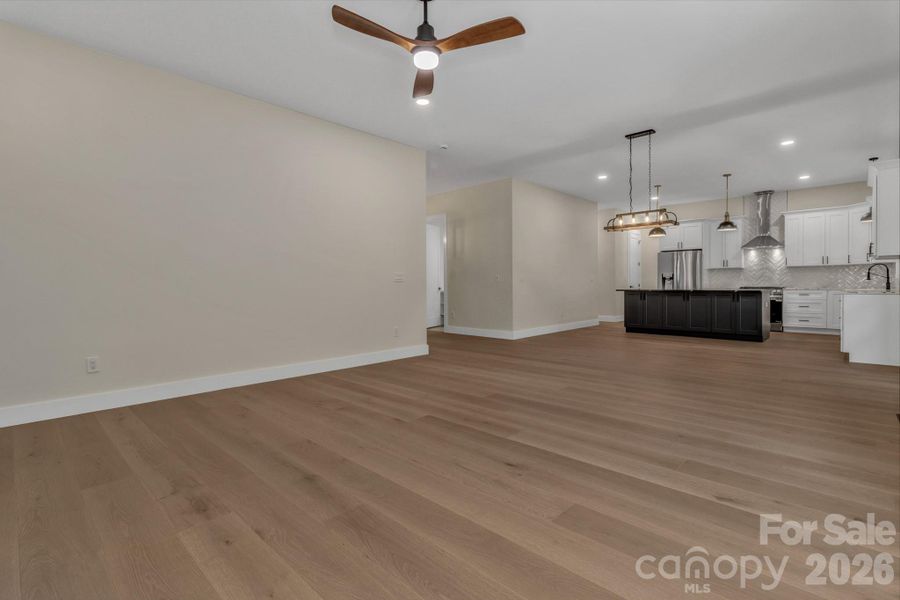 Spacious, unfurnished interior of a new home in , Fairview (Image 21).