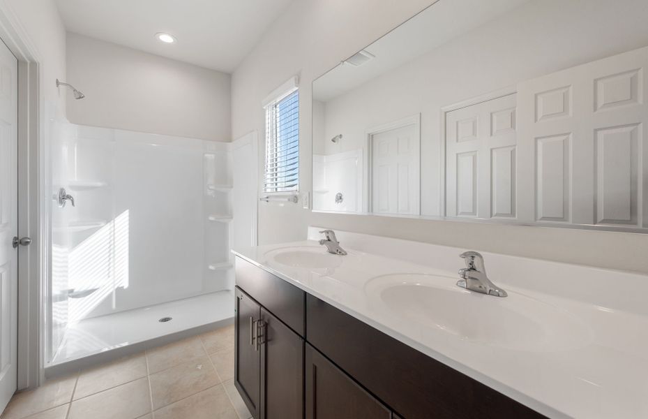 Furnished interior view inside a new home in Copper Falls, Buckeye (Image 6).