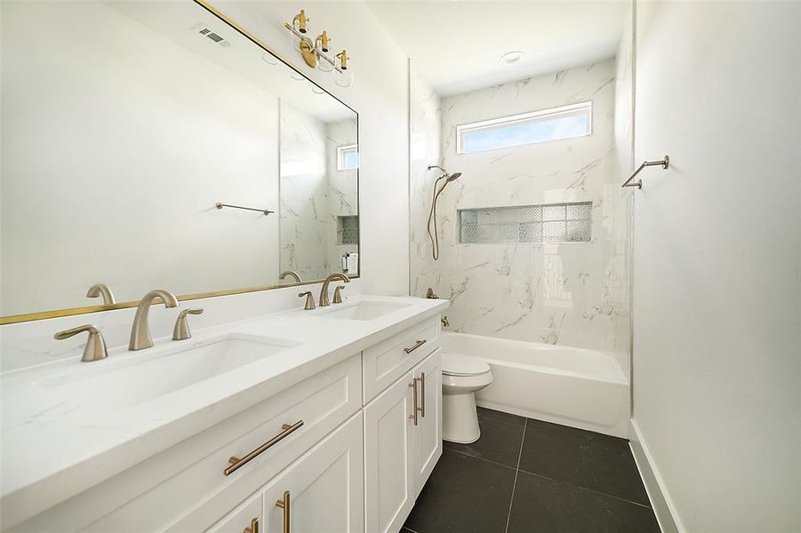 Image 39 of a home in .