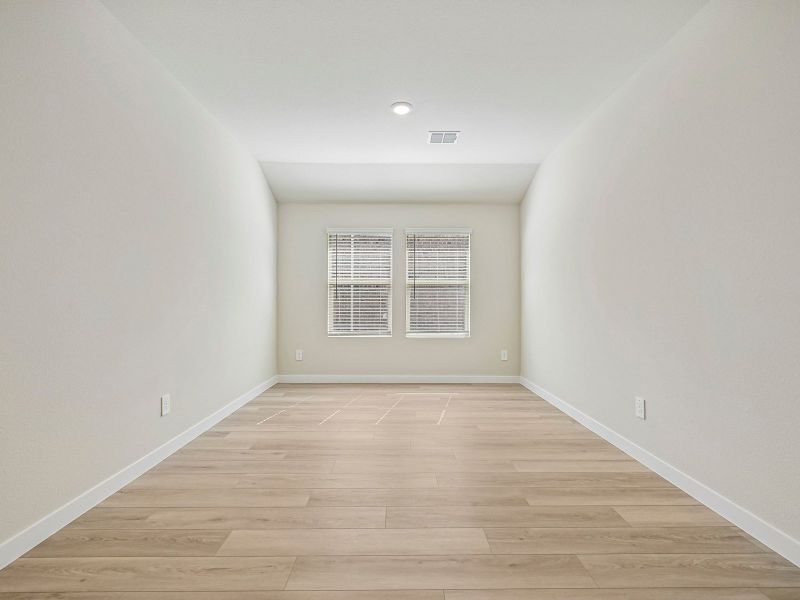 Spacious, unfurnished interior of a new home in Parks at Foster Crossing - Premier Series, Anna (Image 13). Spacious, unfurnished interior of a new home in Parks at Foster Crossing - Premier Series, Anna (Image 13).