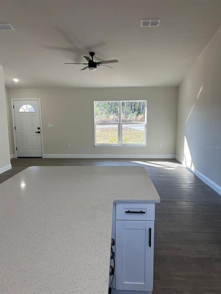 Spacious, unfurnished interior of a new home in , Citrus Springs (Image 15).