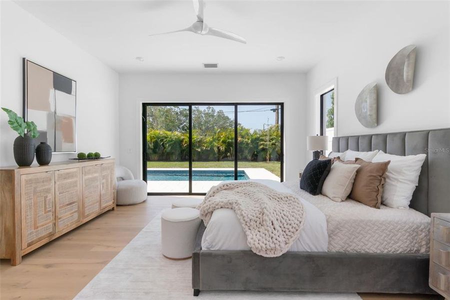 Furnished interior view inside a new home in , Sarasota (Image 38).