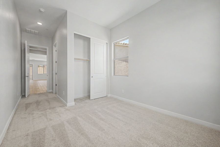 Spacious, unfurnished interior of a new home in Mira Vista at Victory, Buckeye (Image 11).