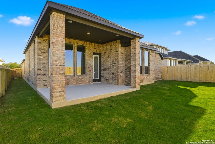 Exterior details and patio area of a home in Haby Hill 50s, San Antonio (Image 28). Exterior details and patio area of a home in Haby Hill 50s, San Antonio (Image 28).