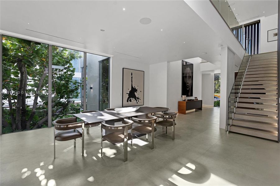 Community amenities in , Hallandale Beach (Image 48).