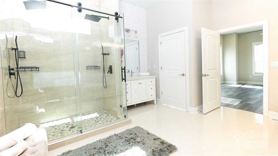 Image 16 of a home in .