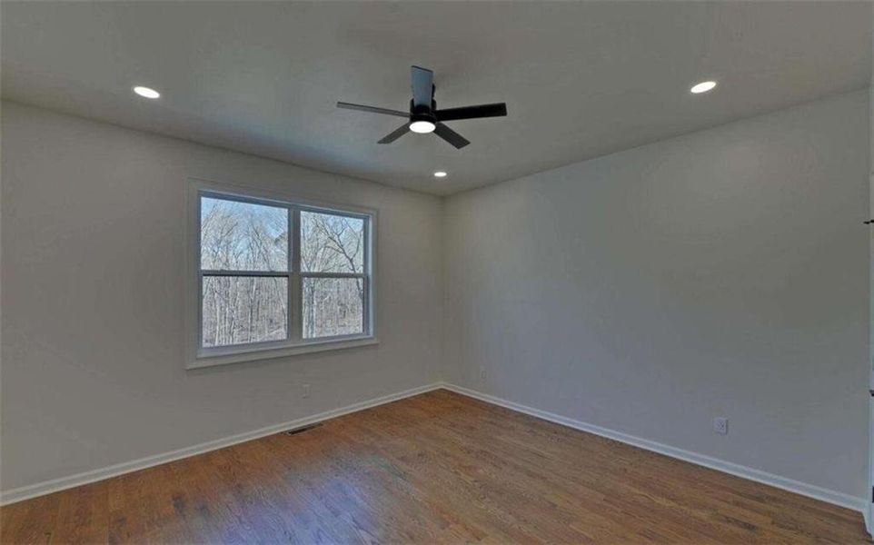 Spacious, unfurnished interior of a new home in , Clarkesville (Image 64).
