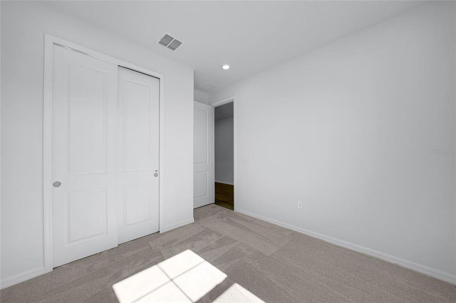Spacious, unfurnished interior of a new home in Turnleaf, Punta Gorda (Image 24).