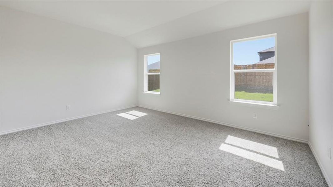 Spacious, unfurnished interior of a new home in Forestbrook Estates, Paris (Image 18).