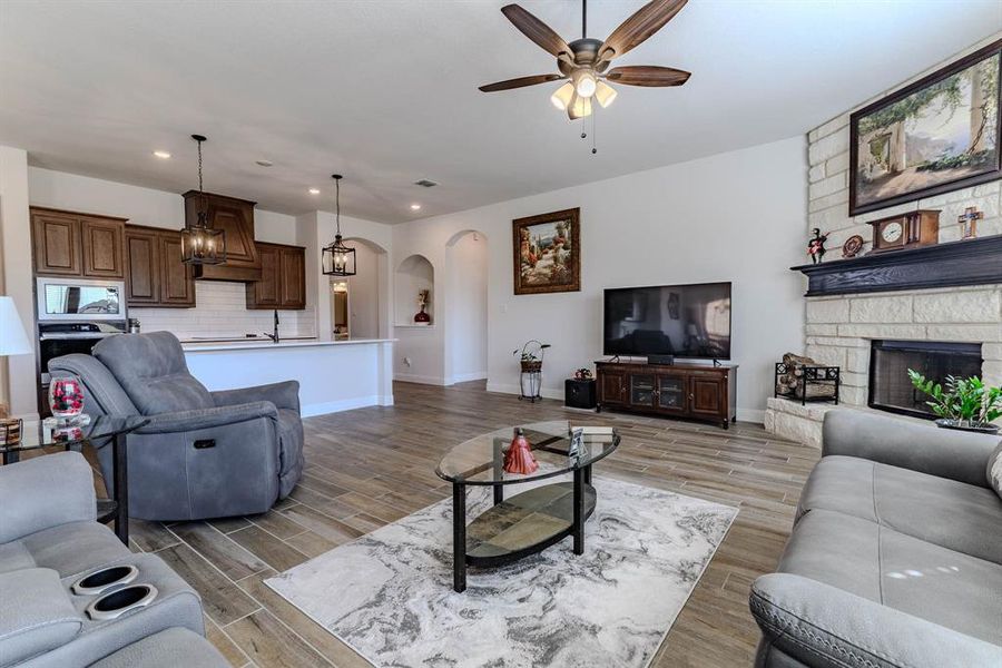 Furnished interior view inside a new home in Coyote Crossing, Godley (Image 7).