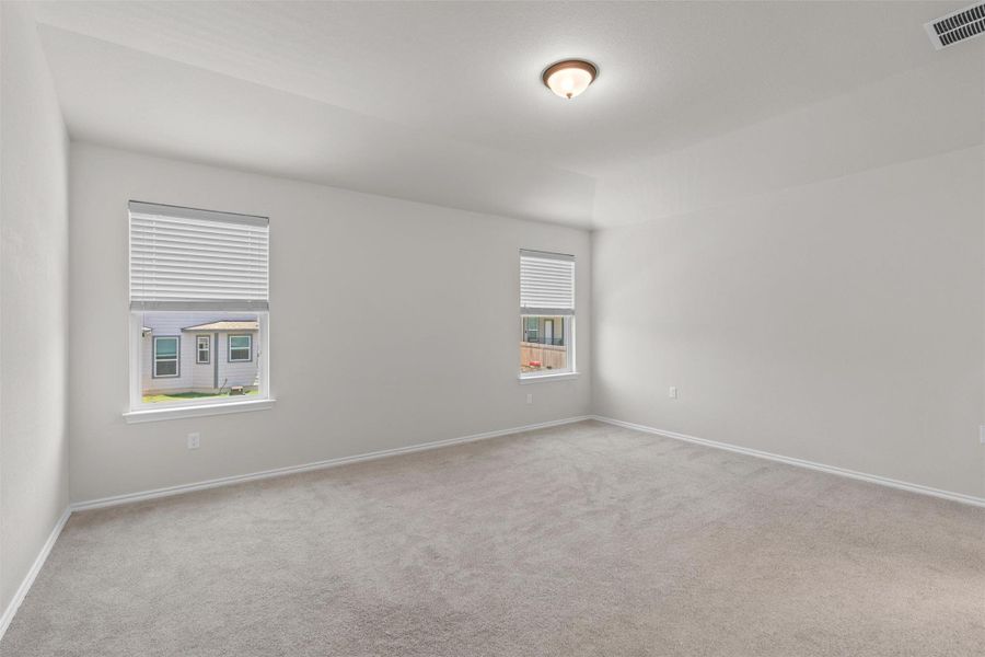 Spacious, unfurnished interior of a new home in , Manor (Image 30).