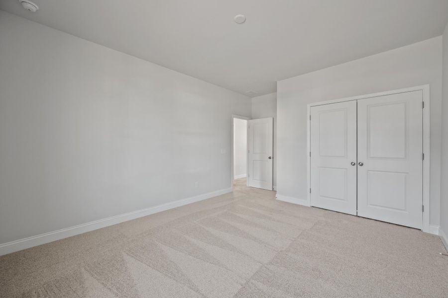 Spacious, unfurnished interior of a new home in Nexton, Summerville (Image 17).