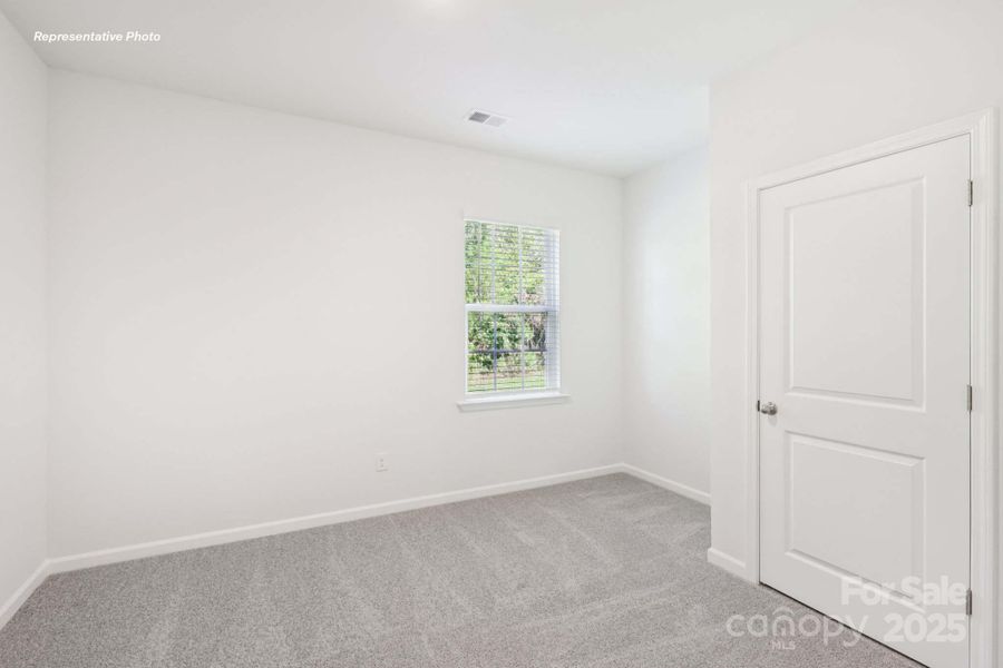 Spacious, unfurnished interior of a new home in Stanton, Richburg (Image 17).