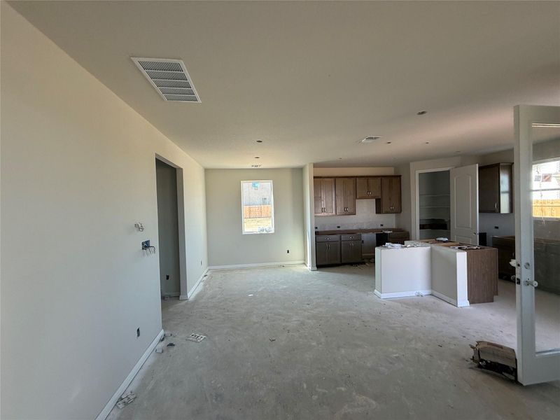 Spacious, unfurnished interior of a new home in The Cottages at La Cima, San Marcos (Image 30). Spacious, unfurnished interior of a new home in The Cottages at La Cima, San Marcos (Image 30).