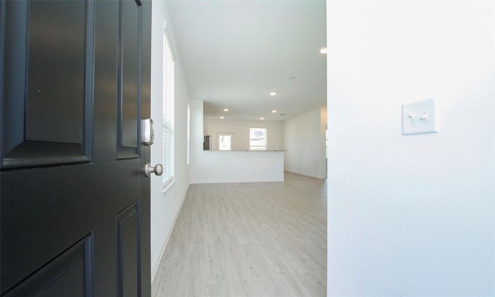 Spacious, unfurnished interior of a new home in Windrow, Hockley (Image 13).