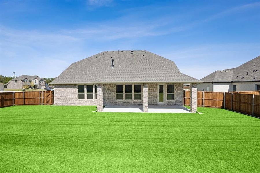 Exterior details and patio area of a home in Lincoln Pointe, Van Alstyne (Image 24). Exterior details and patio area of a home in Lincoln Pointe, Van Alstyne (Image 24).