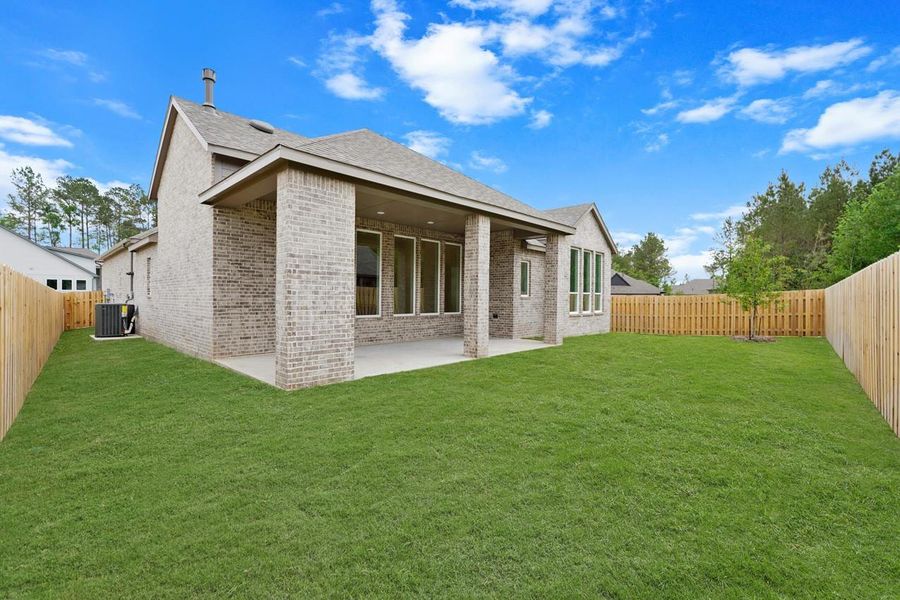 Exterior details and patio area of a home in COLTON, Todd Mission (Image 3).
