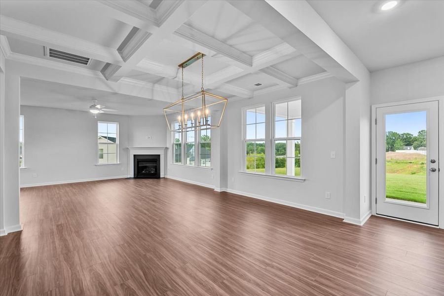Spacious, unfurnished interior of a new home in Fieldstone, Lexington (Image 28).