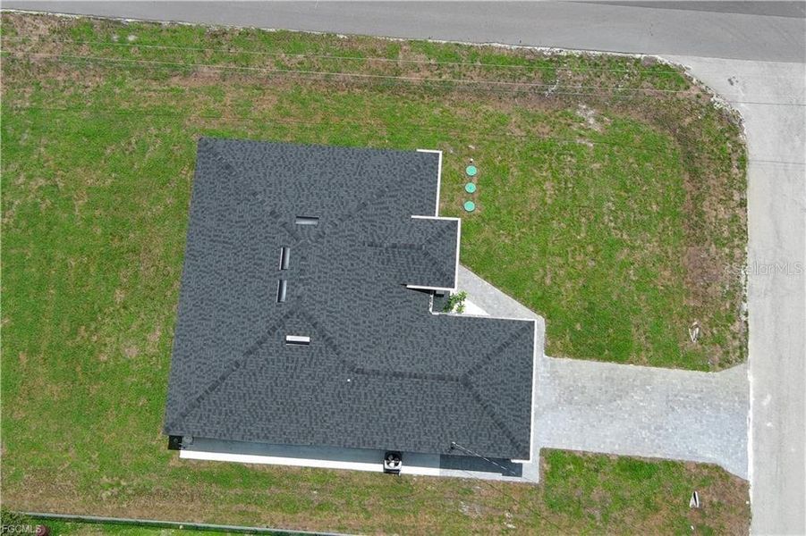 Image 28 of a home in . Image 28 of a home in .