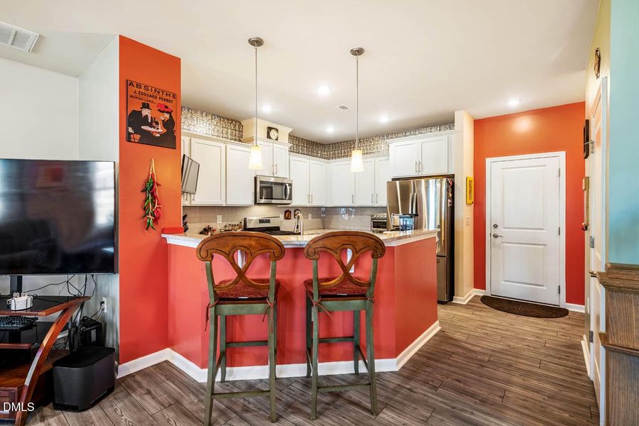 209ParkerStationAve-061