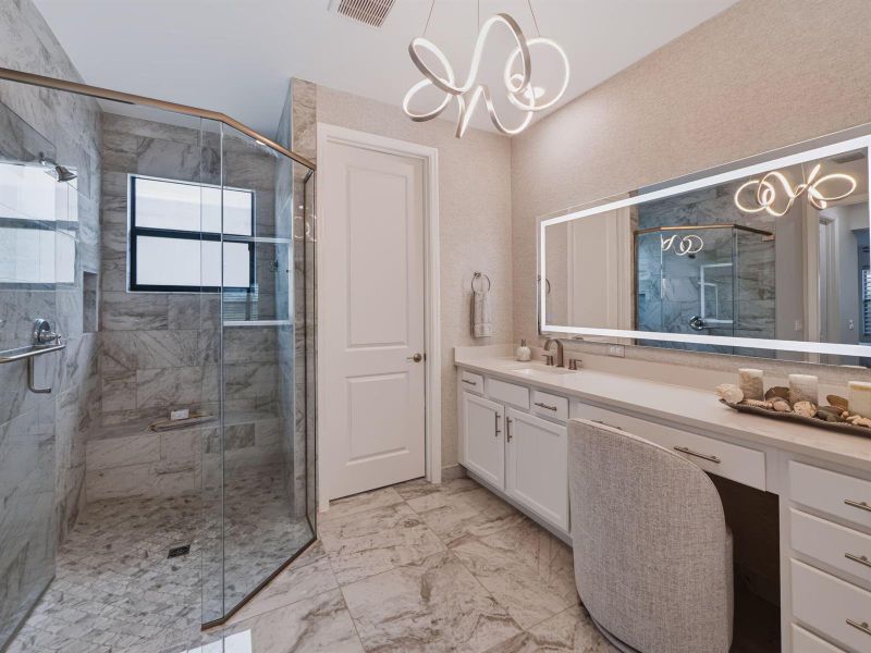 Owner En Suite with custom fixtures