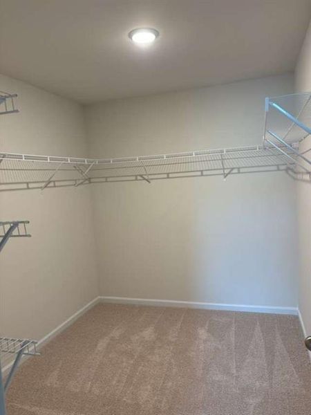 Spacious, unfurnished interior of a new home in , Jonesboro (Image 8).