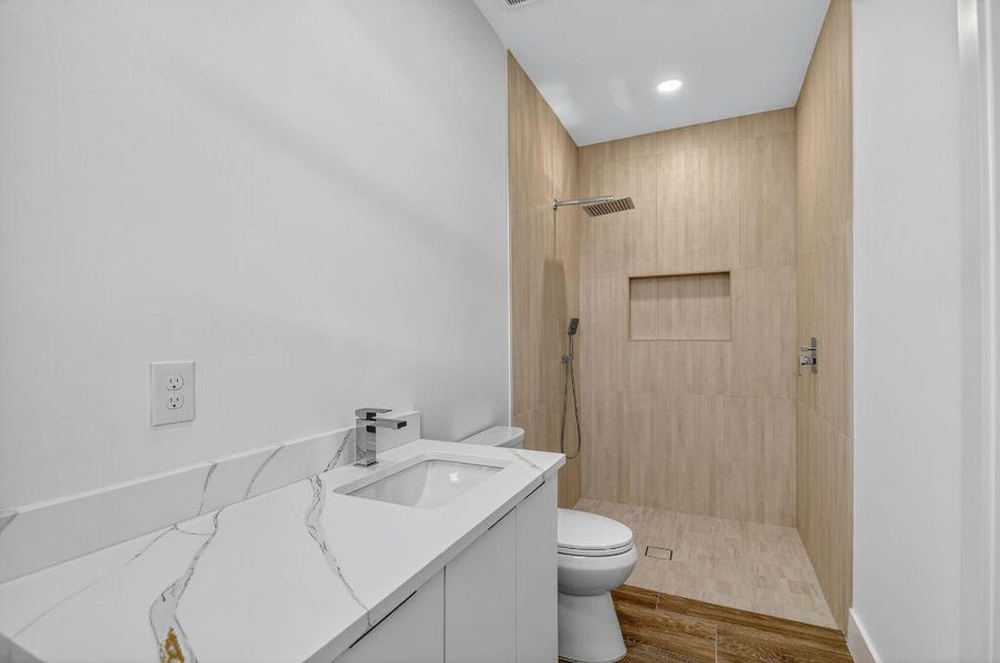 25-web-or-mls-House (25)