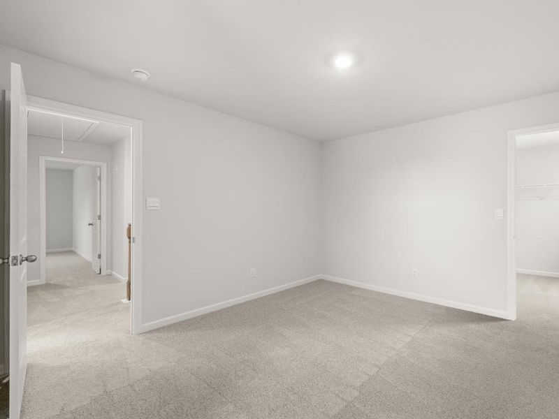 Spacious, unfurnished interior of a new home in Haven Abbey, Cumming (Image 57).