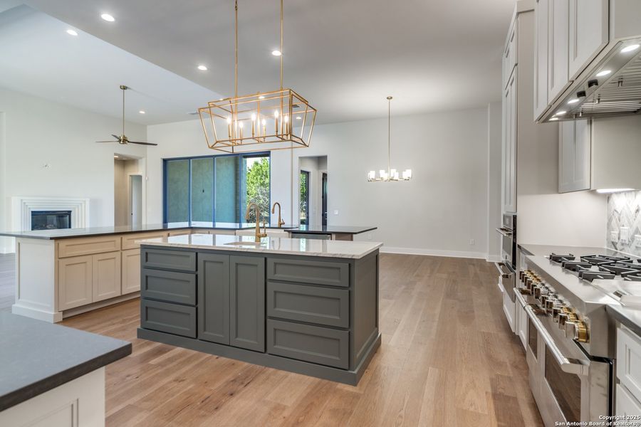 Furnished interior view inside a new home in , Boerne (Image 10).