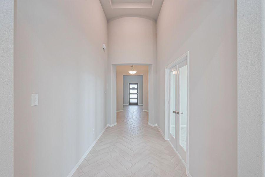 Spacious, unfurnished interior of a new home in La Segarra, Brookshire (Image 35).