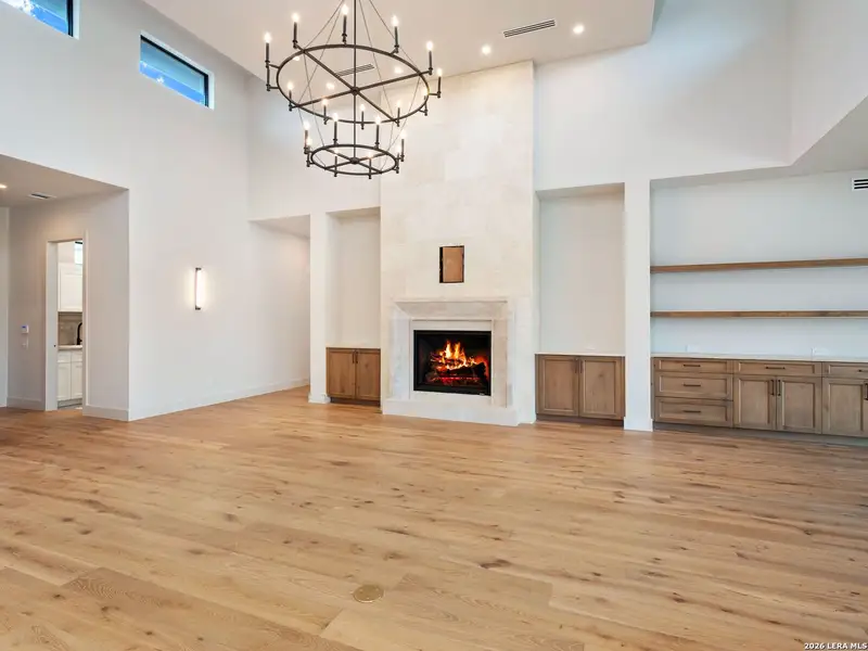 Spacious, unfurnished interior of a new home in , San Antonio (Image 41).