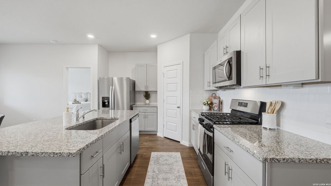 Furnished interior view inside a new home in Heather Glen, New Braunfels (Image 33).