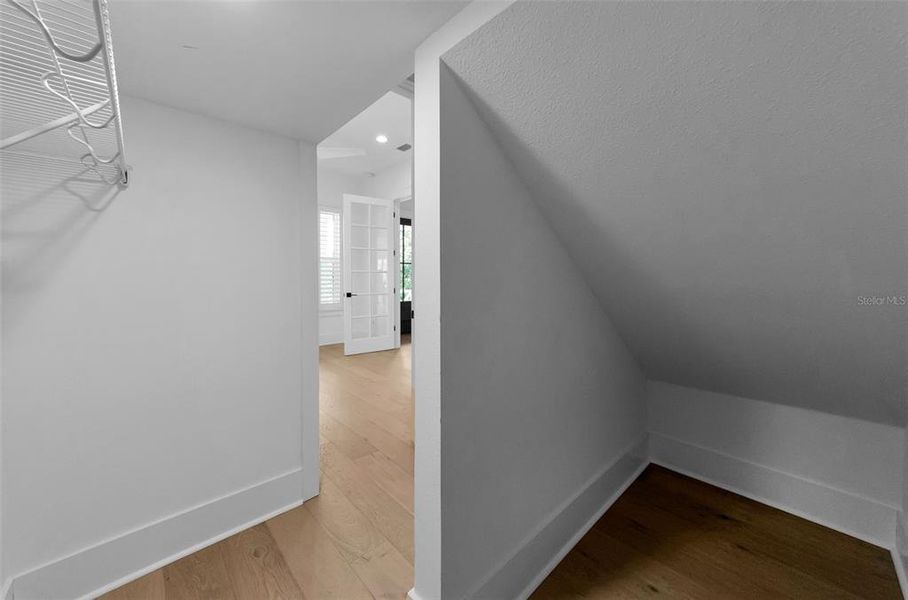 Spacious, unfurnished interior of a new home in , St. Petersburg (Image 44). Spacious, unfurnished interior of a new home in , St. Petersburg (Image 44).