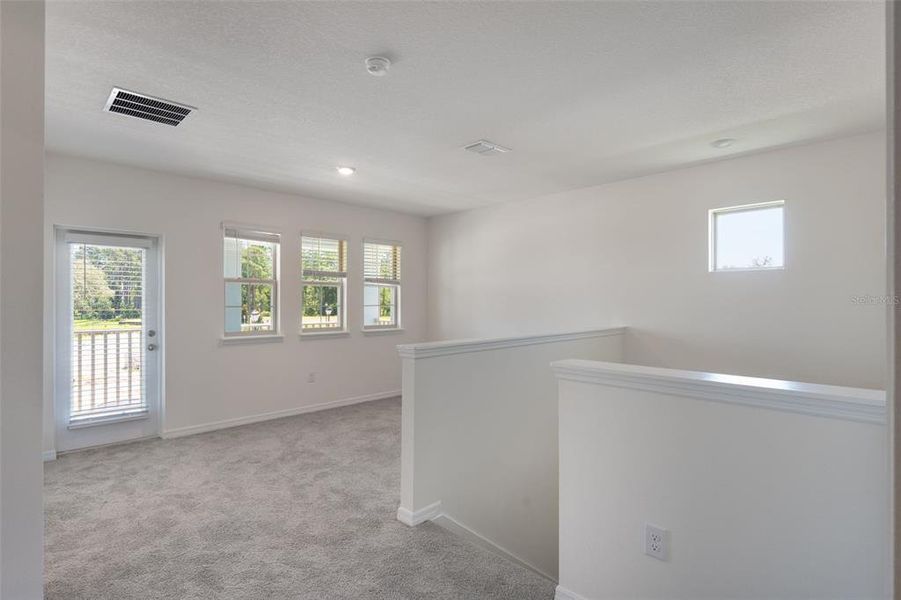 Spacious, unfurnished interior of a new home in Waterleigh, Winter Garden (Image 15).